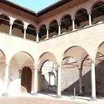Alma Domus