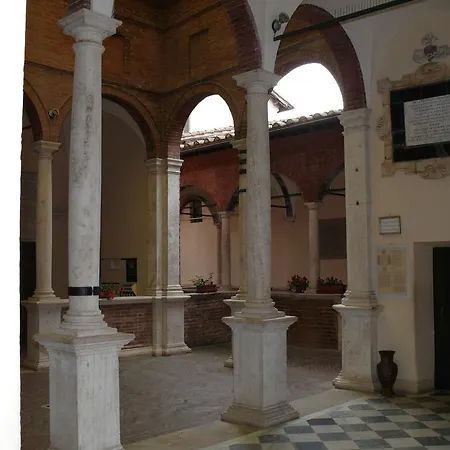Alma Domus Σιένα