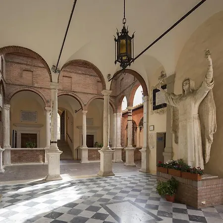 Alma Domus מלון סיינה