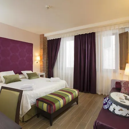 Hotel Alma Domus